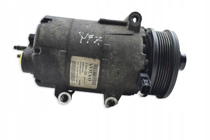 compressor of the air conditioning VOLVO V70 III 2.0 D 31291133