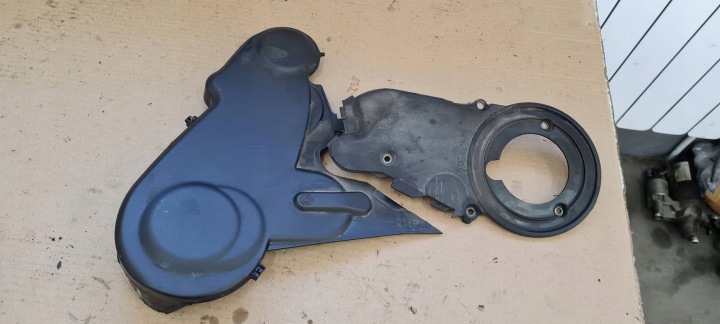 A5 8T LIFT copertura GREMBIALINA Coperchio della distribuzione 2.0 TDI CGL 03L109107E A4 B8 A6 C7 Q5 VW