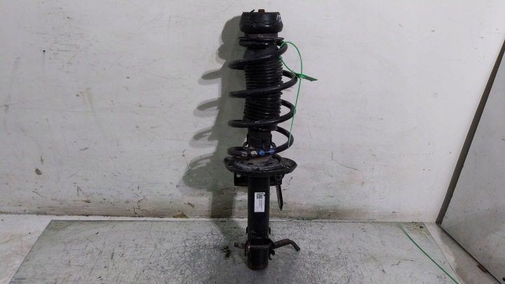 Stoßdämpfer links rechts vorne 6R0413031AJ VW POLO V IBIZA IV FABIA II