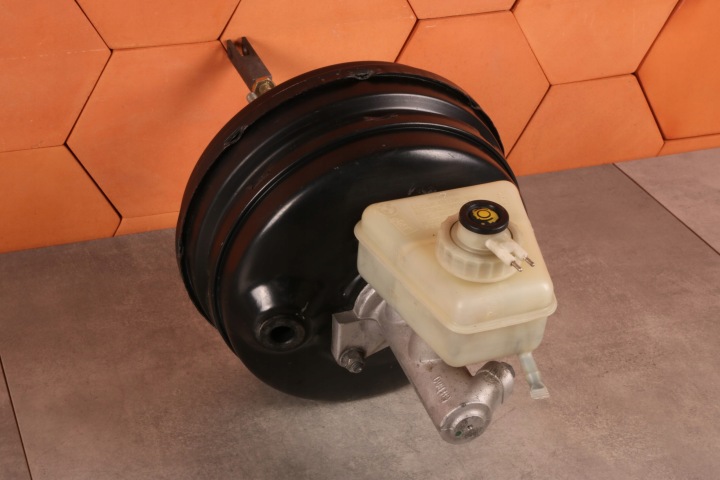 BMW 5' E34 7' E32 M60 SERWOMECHANIZM Servo frein LUCAS LSC 115T 1162037