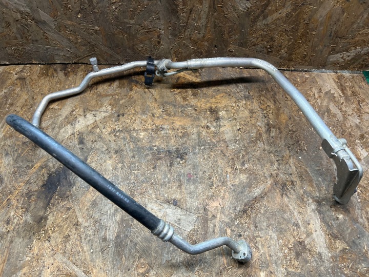 pipe wiring hose of the air conditioning VW GOLF VII 1.6 TDI