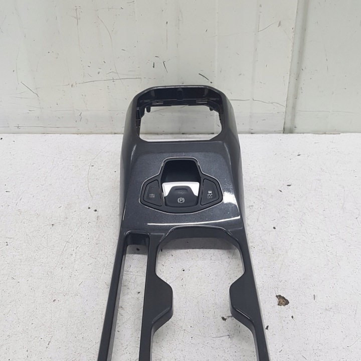 DEKOR TUNELU SRODKOWEGO JEEP RENEGADE 07357078120 735665556 2020
