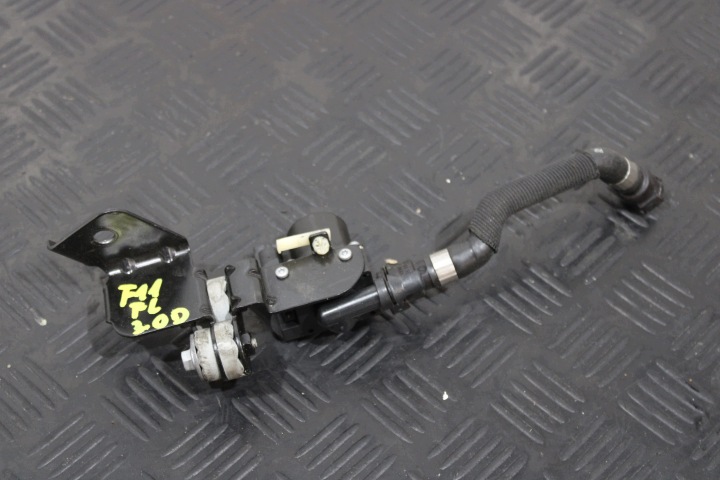 pump circulation of water valve 8517077 BMW 5 F10 F11 KOMBI LIFT