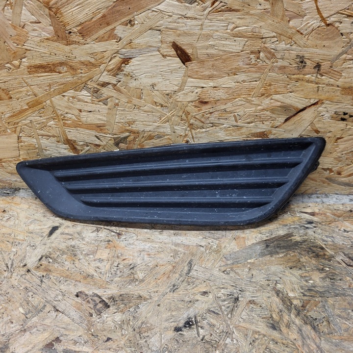 FORD FOCUS MK3 KOMBI HB 11-15R Couvre Pare choc Feux antibrouillard Gauche Avant LH