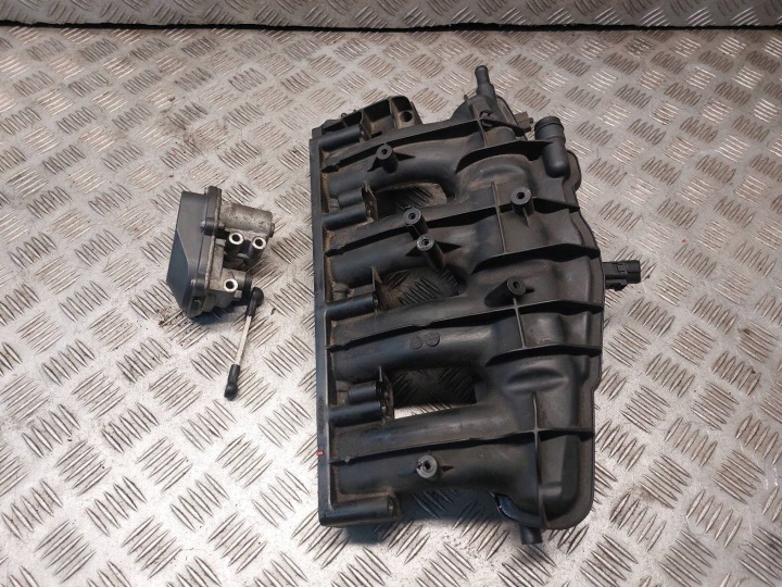 intake manifold + regulator VW GOLF V GTI 2.0 FSI 06F133201N 06F133482B