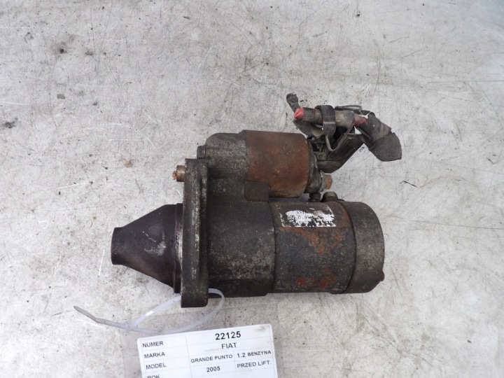 Fiat Grande Punto Moteur du démarreur 55193355 S114.905 0600223 HITACHI