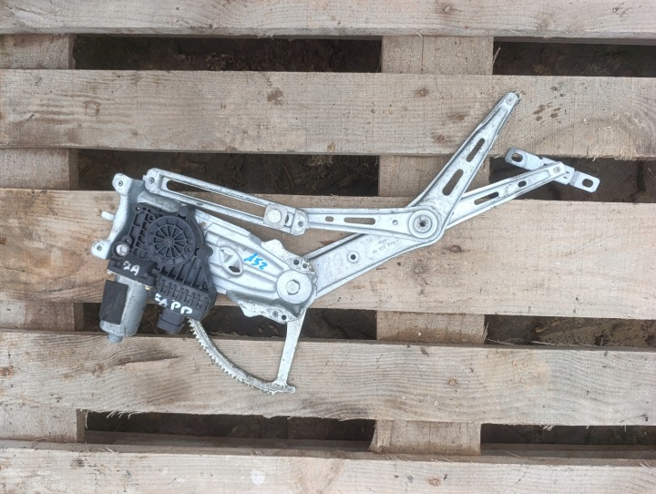 Mécanisme Mécanisme essuie glaces Avant Droite OPEL ZAFIRA A 90579356