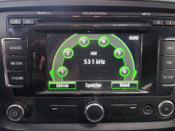 RADIO Navigation NAVI Bildschirm SKODA SUPERB II 3T0035192B