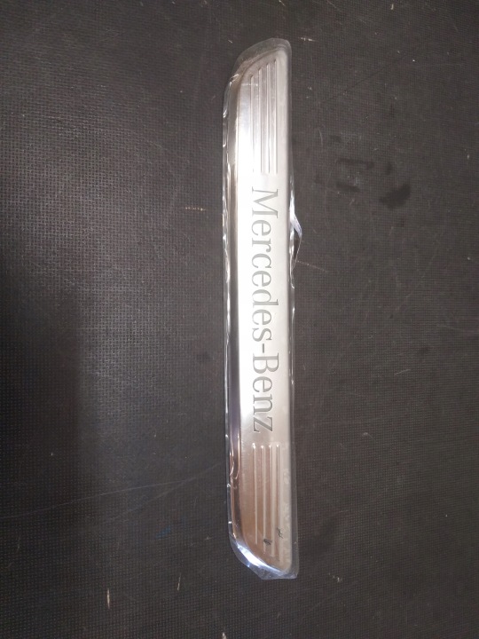 threshold moulding threshold left MERCEDES C KLASA W205 AMG