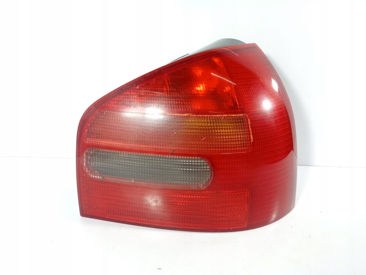 Audi A3 8L FL 96-03 Licht rechts hinten heck OE 8L0945096