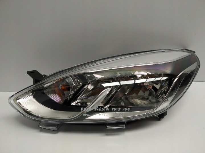 17+ Ford Fiesta VIII Mk8 reflektor light front left OM H1BB-13W030-AE