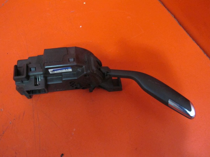 CITROEN C4 PICASSO und UA MANETKA Schalter Schalt getriebe 96811352XT