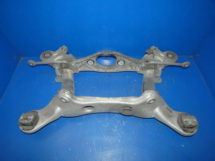MERCEDES S KLASA W222 LONG Essieu arrière TYNE Essieu Renfort pare choc