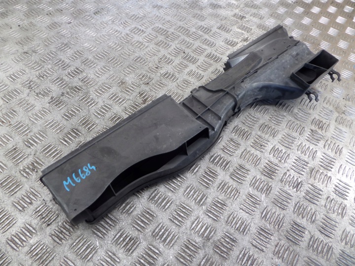 air duct air line VW GOLF VII CADDY IV PASSAT B8 TOURAN III 5Q0129254B