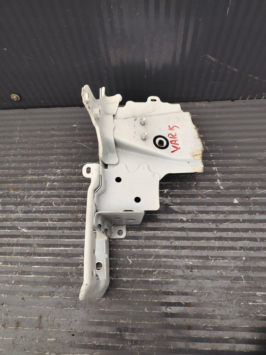 TOYOTA YARIS IV Radhaus Längsträger vorne links