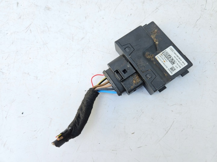 riadiaca jednotka modul POMPY Paliva AUDI A4 B9 8W 2.0 TFSI 8W0906093D