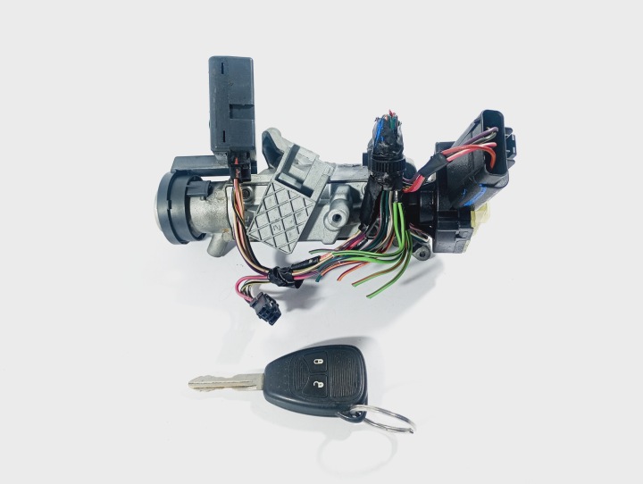 Accensione z kluczykiem OE 05057297AG Dodge Caliber 06-12