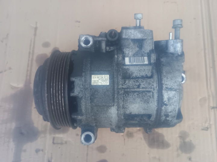 compressor; of the air conditioning A0002343111 MERCEDES 2.2 CDI