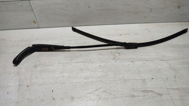 Braccio tergicristallo sinistro 1.4 Opel Astra K