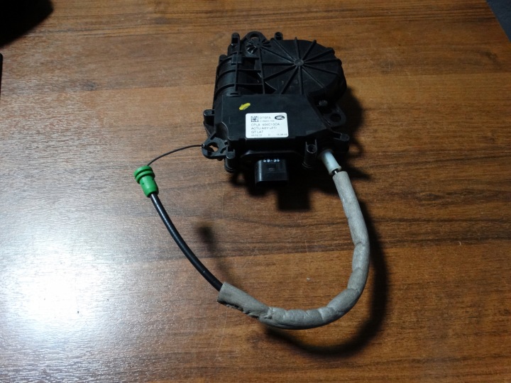 IDEALNY DOCIAG HECKKLAPPE RANGE ROVER L494 1