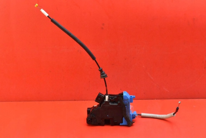 lock door right rear part rear 81420-A2100 KIA CEED 2 II 5D HB 12-15