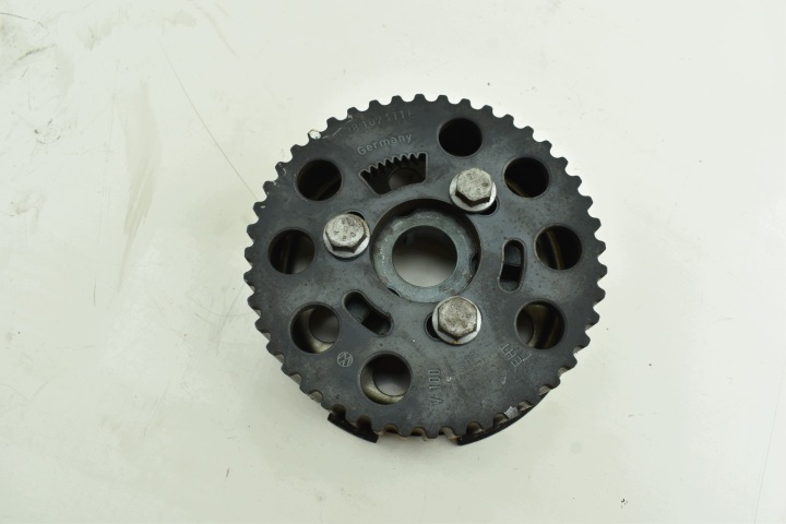 CUSCINETTO TENDICINGHIA Zebate della distribuzione VW GOLF V SEAT LEON II 2.0 TDI 038109111E 03G109239C