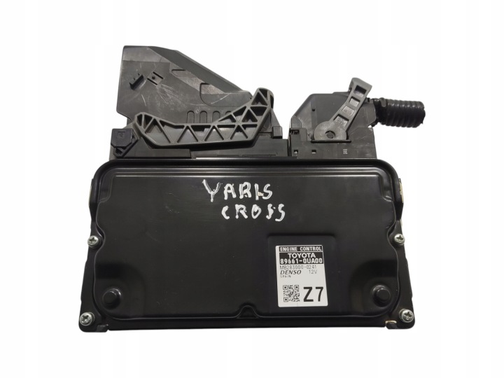 Bedienteil Computer DES MOTORS TOYOTA YARIS CROSS 1.5 HYBRID 89661-0UA00 20-25