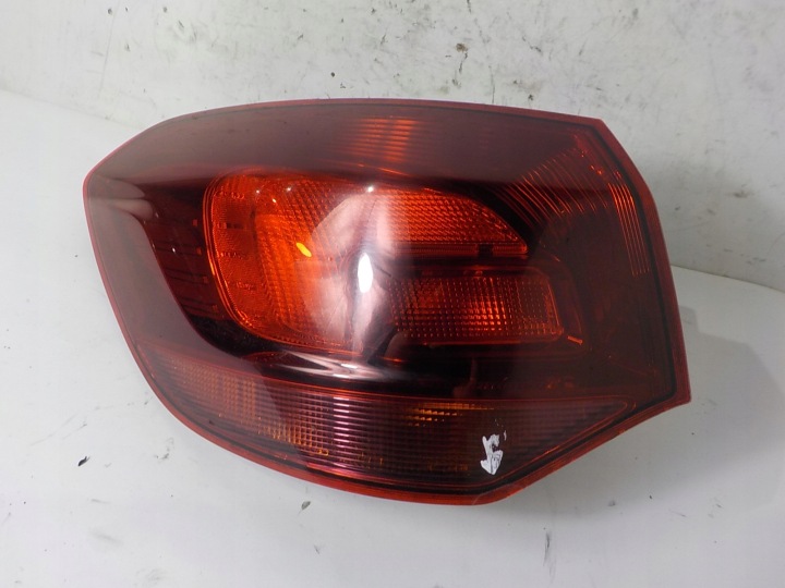 OPEL ASTRA J IV KOMBI Licht links hinten links heck CIEMNA 13282242