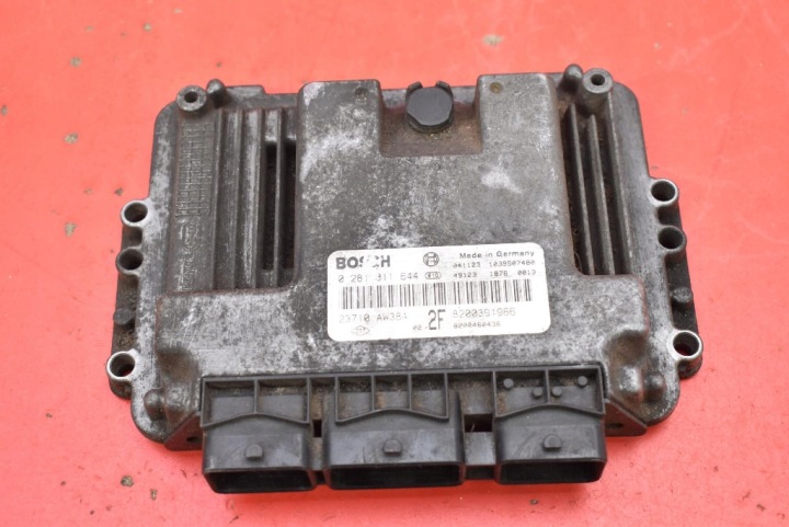 control unit computer of the engine 23710-AW38A NISSAN PRIMERA P12 1.9 DCI 120 KM