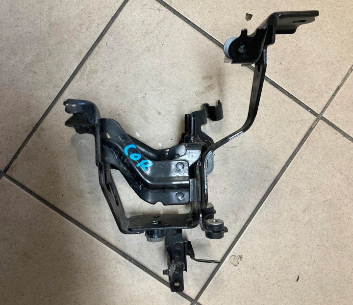Halter Gehäuse POMPY ABS TOYOTA COROLLA XII E21