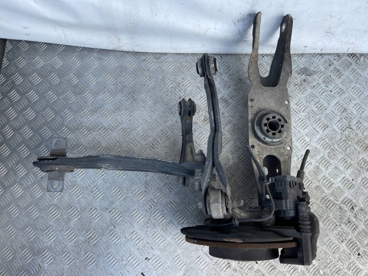 sususpension rear part rear. left Mercedes-Benz B-KLASSA W246 246