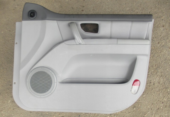 KIA SORENTO 2.5 CRDI 06R bok vrata desni prednji dio