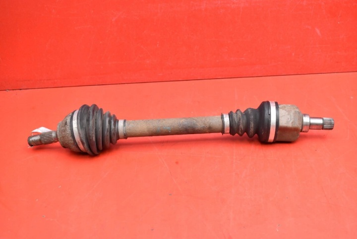 Antriebswelle links vorne AUTOMAT CITROEN DS4 1.6 THP 156 KM 10-16