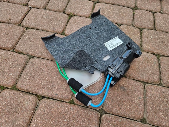Pompowanie ledzwie üllés OPEL GRANDLAND X 9813227080 8587604-B12