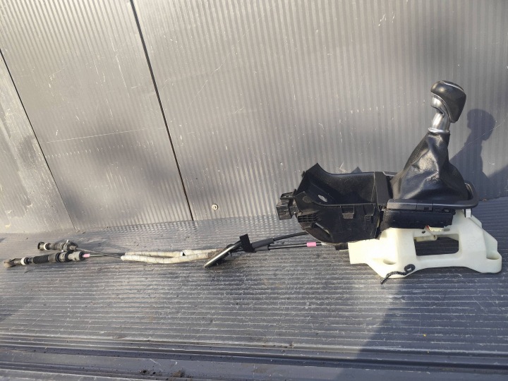 HYUNDAI ELANTRA VI gear lever changes of the gear ropes KOMPLET