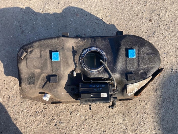 KIA RIO IV STONIC 1,0 tank tank of the fuel petrol 31100-H8420 2022R