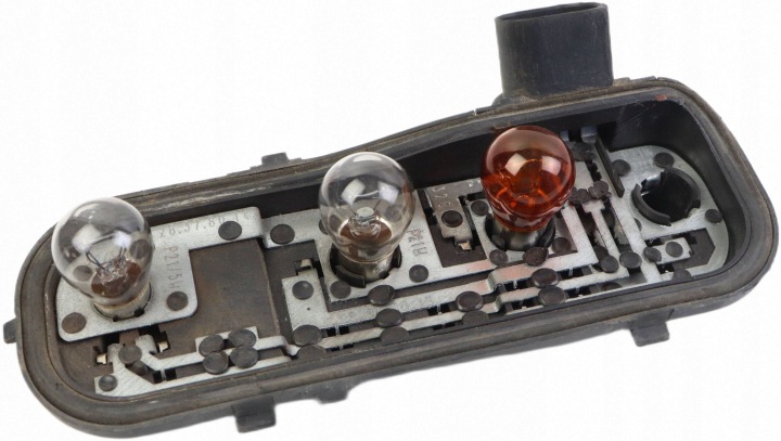 AUDI A4 B6 WKLAD Leuchte rechts heck hinten KOMBI AVANT 8E9945258