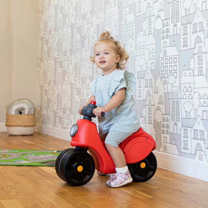 FALK JEŹDZIK SCOOTER STRADA CZERWONY CICHE OPONY DLA DZIECI OD 1 ROKU Marka Falk