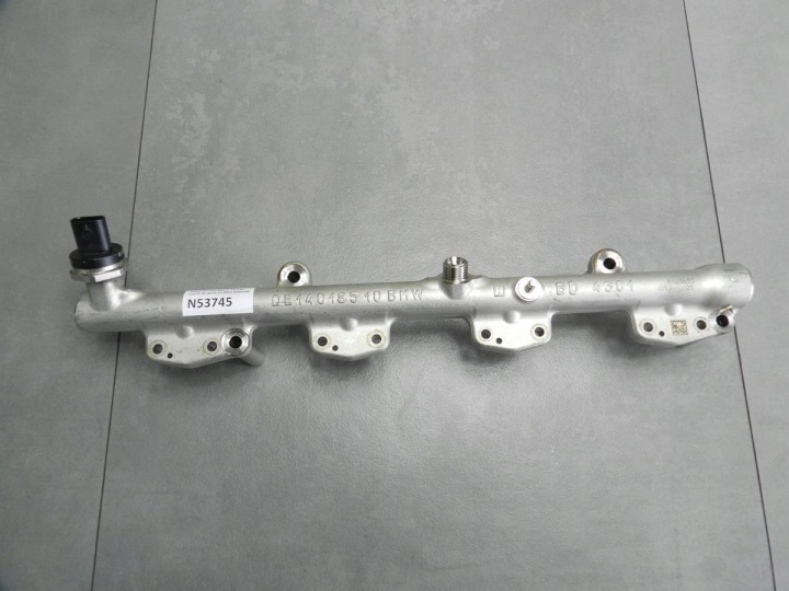 BMW 3 G20 2.0i Kraftstoffverteiler Einspritzleiste 8665633