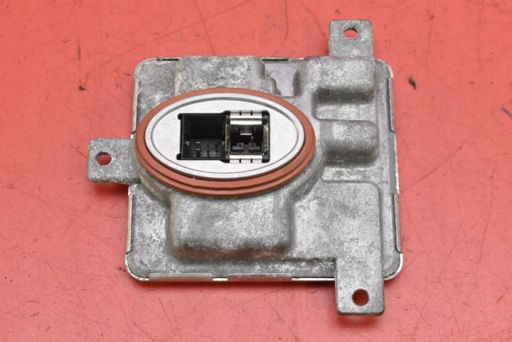 Unité de contrôle XENON KSENON Droit 7318327 BMW F23 13-21
