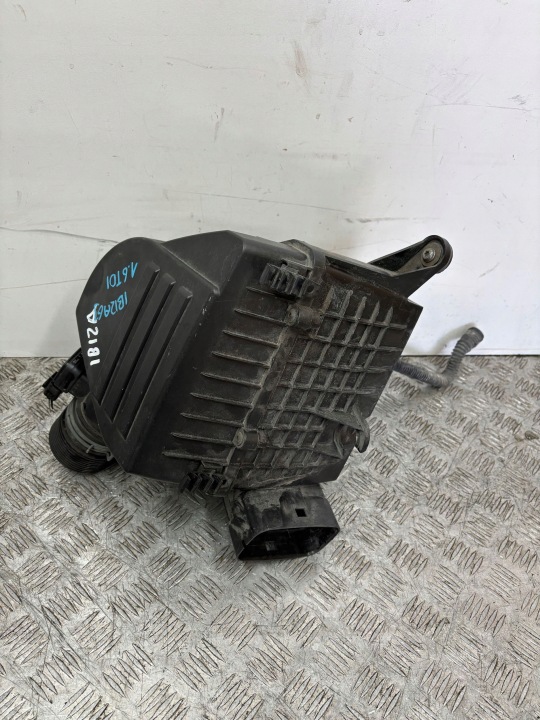 cover of a filter, air SEAT IBIZA 6J 1.6 TDI 6R0129601C