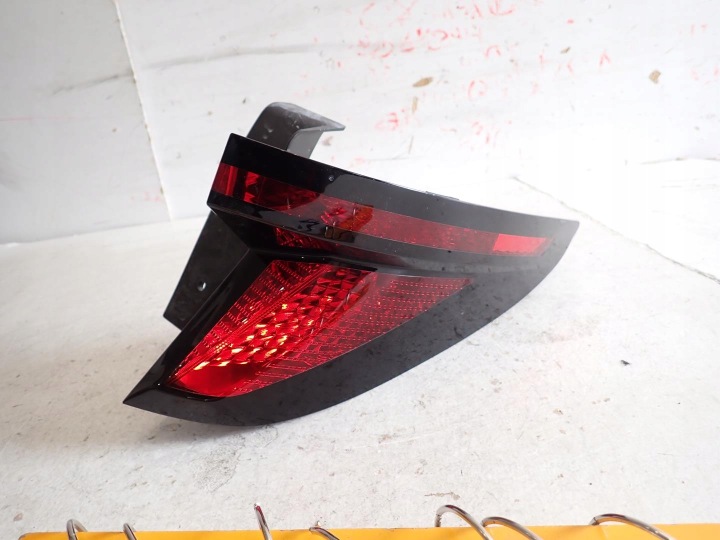 Licht heck hinten rechts HYUNDAI TUCSON IV 2020- 92402-N7000