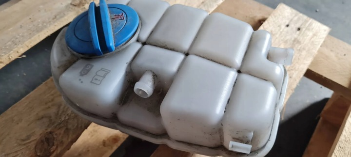 A6 C7 4G LIFT nádržka na vodu 3.0 TFSI 4G0121403R A7 4G