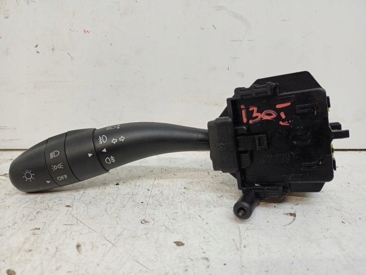 HYUNDAI I30 a ovladac vypínač směrovek světel 93410-2R030