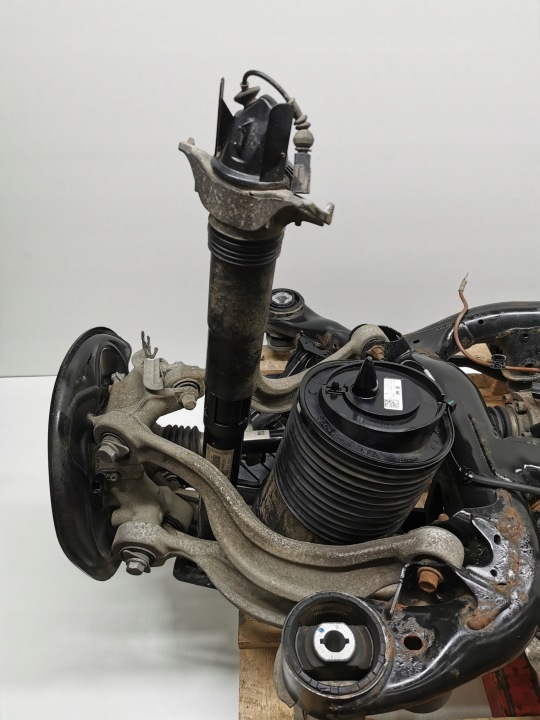 Achsträger links heck Achsschenkel Radnabe Radlager Antriebswelle Stoßdämpfer Querlenker VW TOUAREG III 760