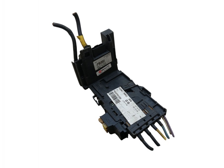 voltage module of the battery PEUGEOT 508 and 3008 and 5008 and 9666527580 28236841