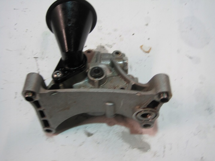 oil pump HYUNDAI TUCSON IV 1,6D 221122U1B2