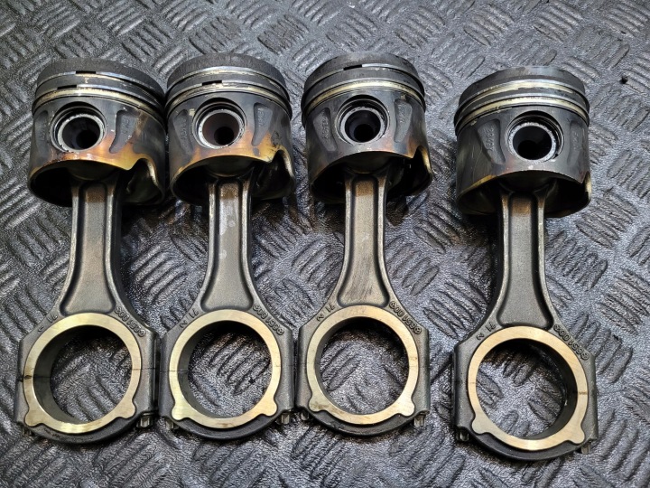 piston connecting rod MERCEDES C 300 W205 2.2 D CDI HYBRID