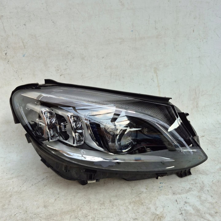 MERCEDES C-KL W205 LIFT 18- Licht rechts vorne vorne FULL LED MULTIBEAM