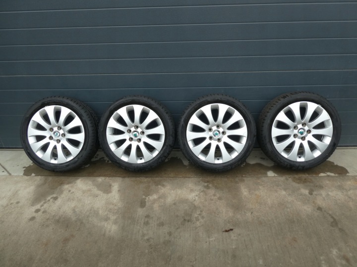 4X RUOTE CERCHI PNEUMATICI, GOMME VW 3T0601025B SKODA 2020R